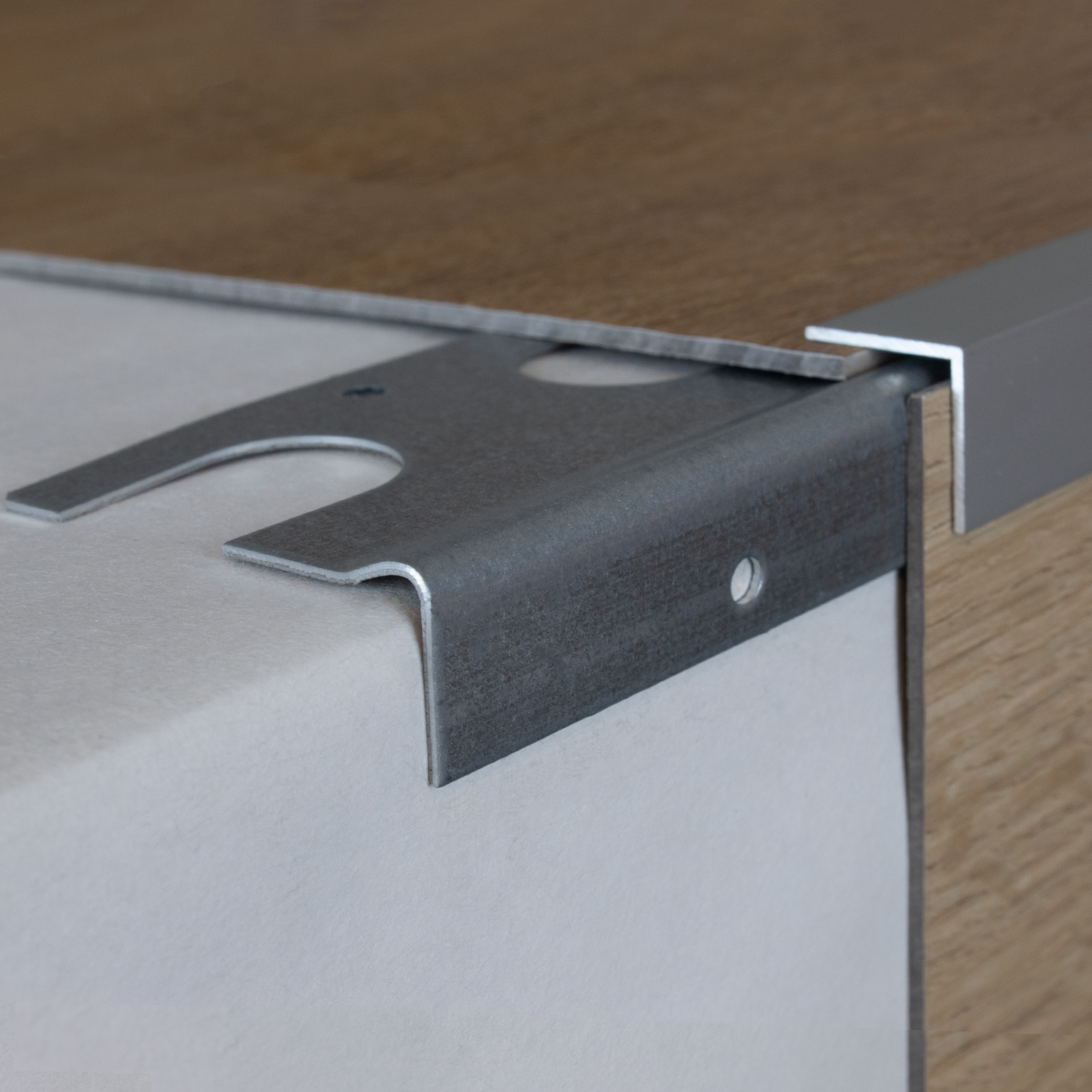Profili per bordi e angoli per scale Auer, altezza 15 mm, larghezza 42 mm, angoli di riparazione per scale in cemento