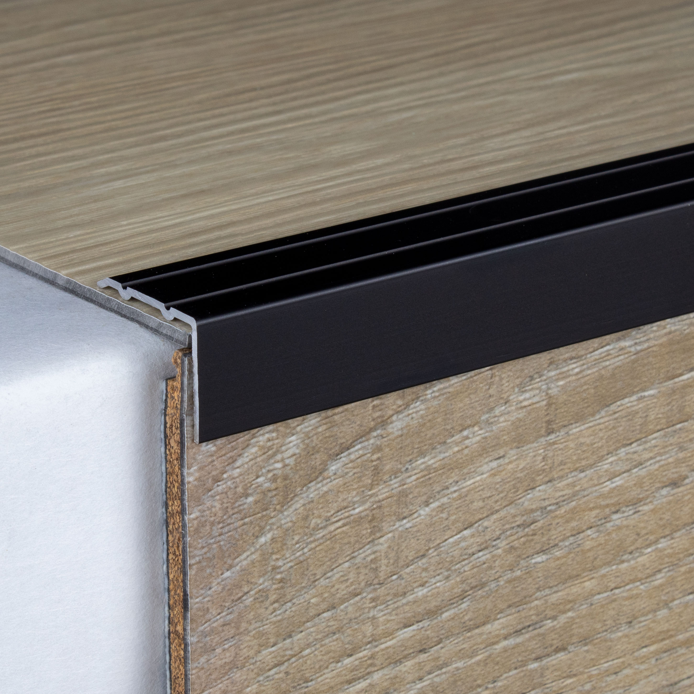 Profili per bordi e angoli delle scale PROVISTON Salerno Larghezza 24,5 mm Alluminio