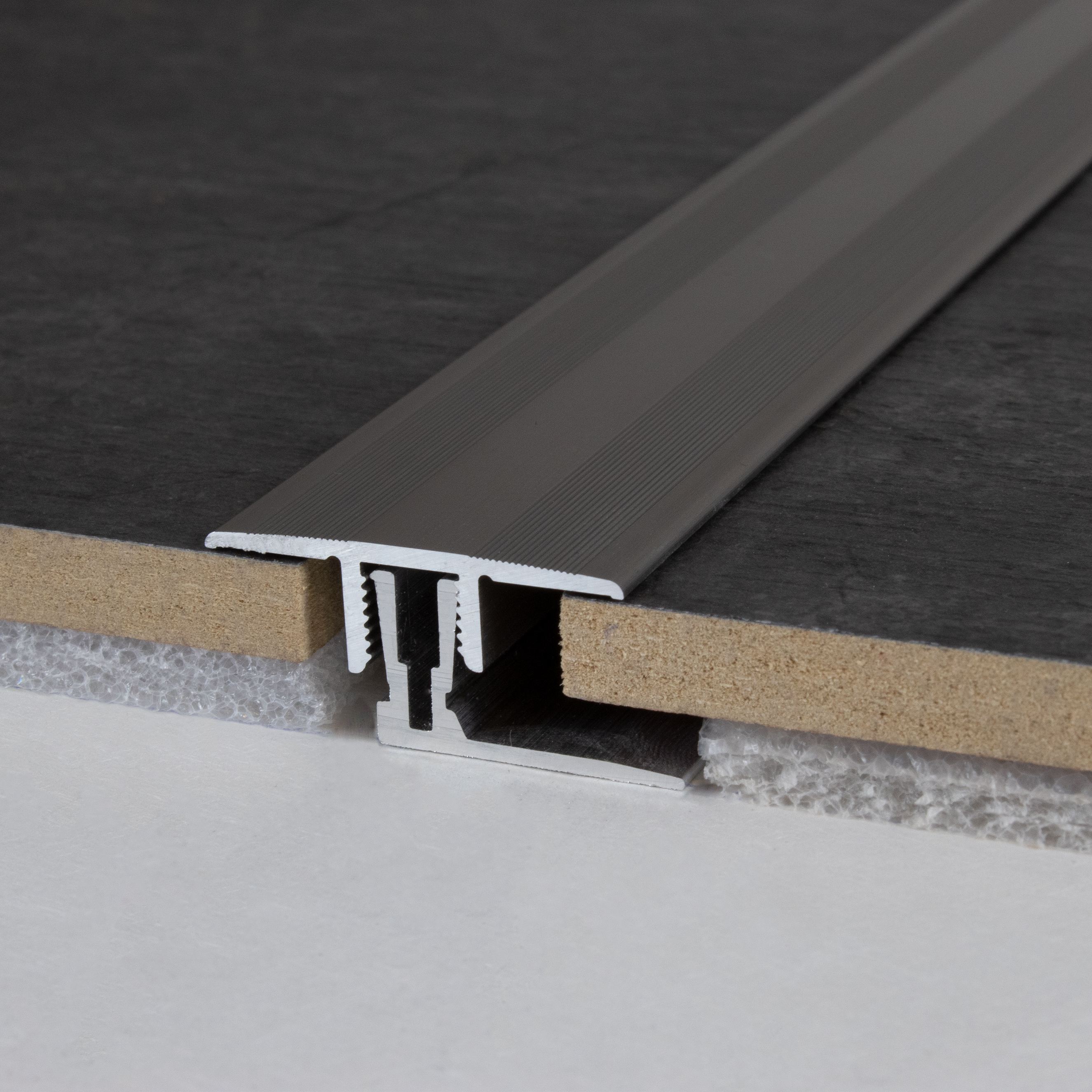 Profilo di transizione Auer Grafton B 33,5 mm, altezza bordo 11 - 15 mm, striscia di transizione, alluminio anodizzato