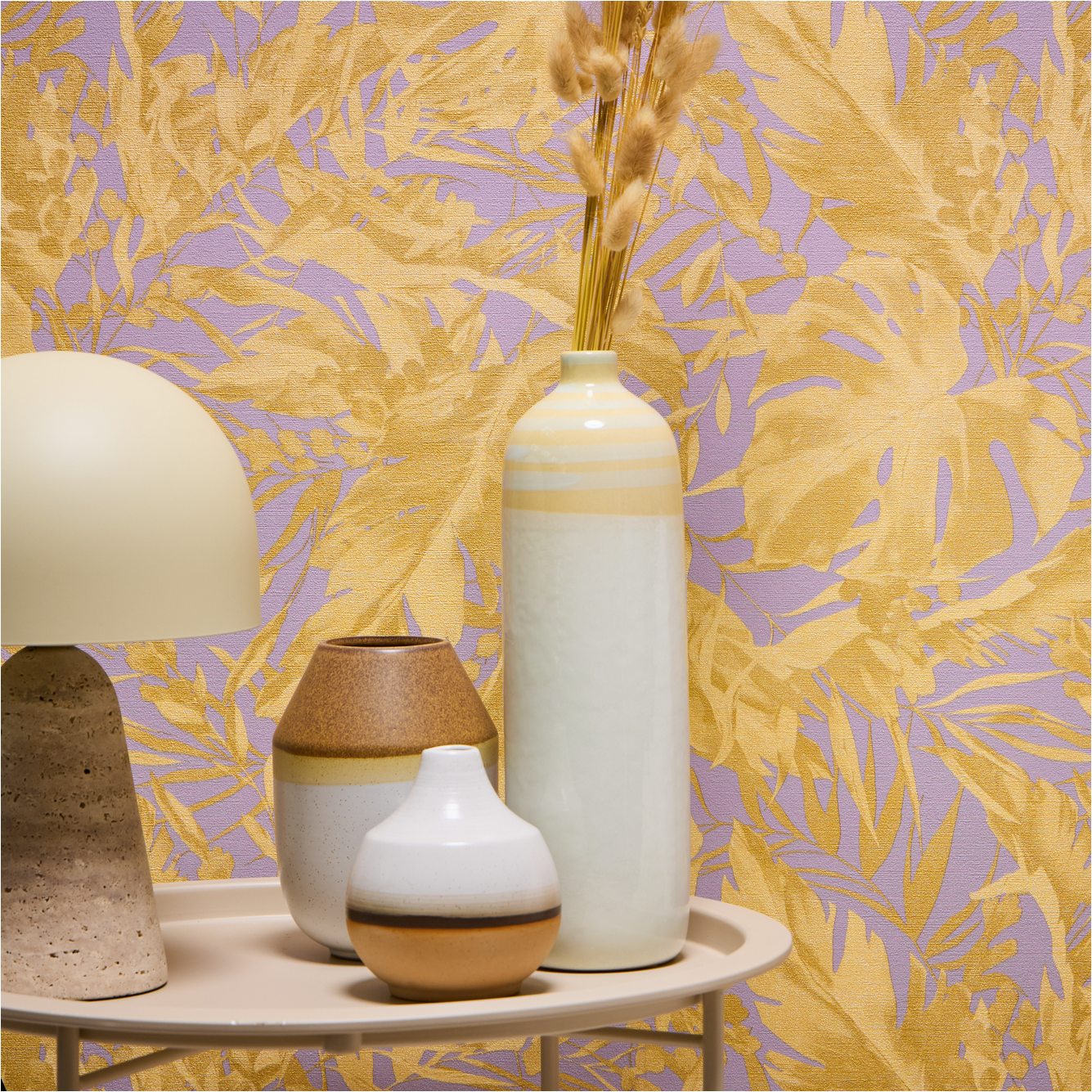 Carta da parati non tessuta 790633 Purple Jungle Palm Leaves CosmoLiving di Cosmopolitan A.S. Creation