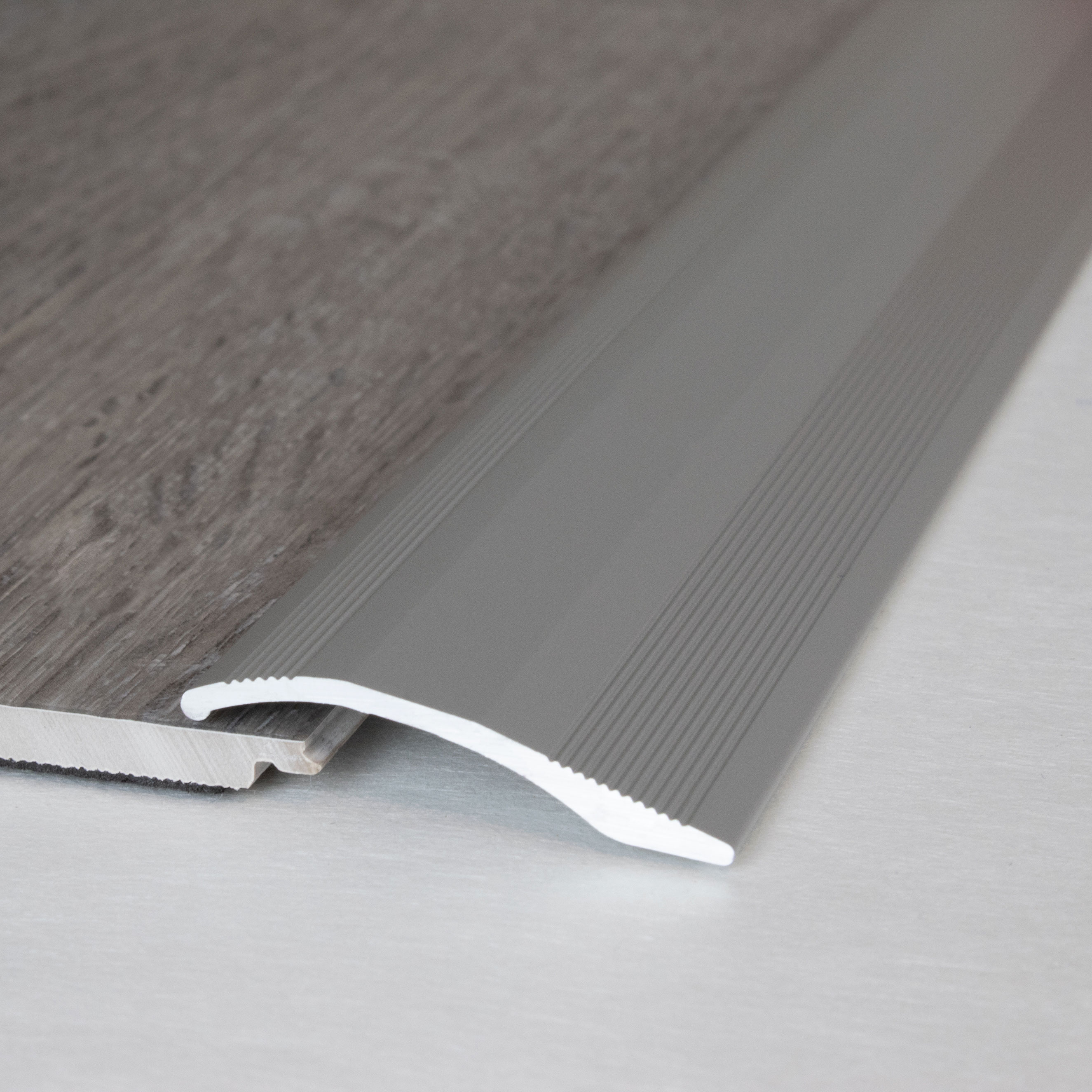 Profilo di livellamento PROVISTON, altezza 5 mm, larghezza 40 mm, profilo di regolazione dell'altezza in alluminio