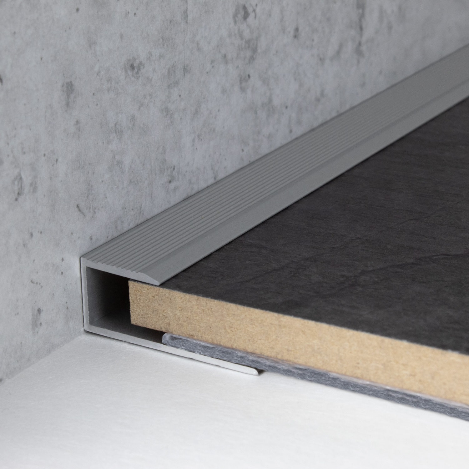 Profili di bordatura e finitura PROVISTON Cobourg B 34 mm altezza bordatura 10,3 mm alluminio anodizzato