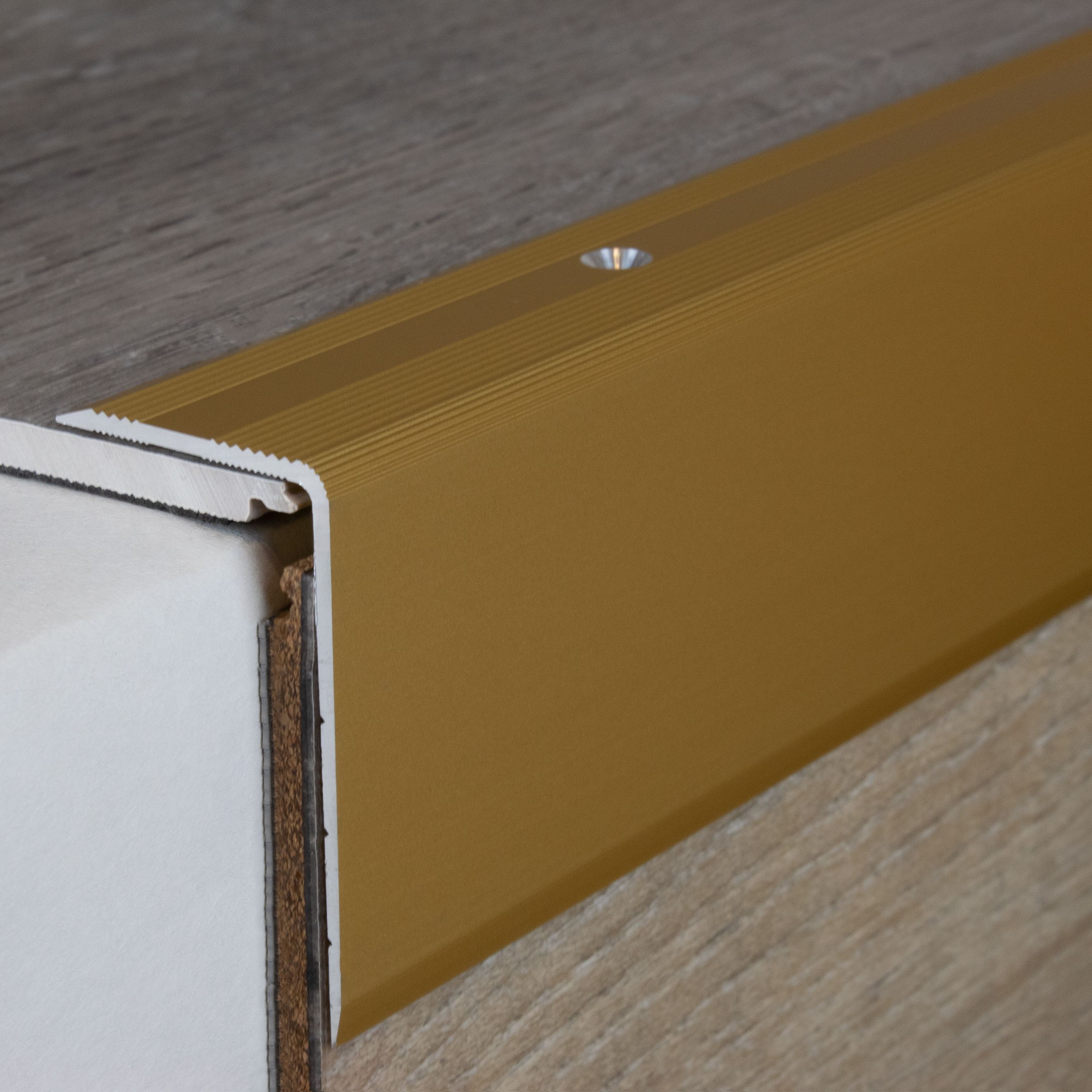 Profili per bordi e angoli delle scale, larghezza 30 mm, altezza 22-52 mm, spessore del materiale: 2 mm, PROVISTON