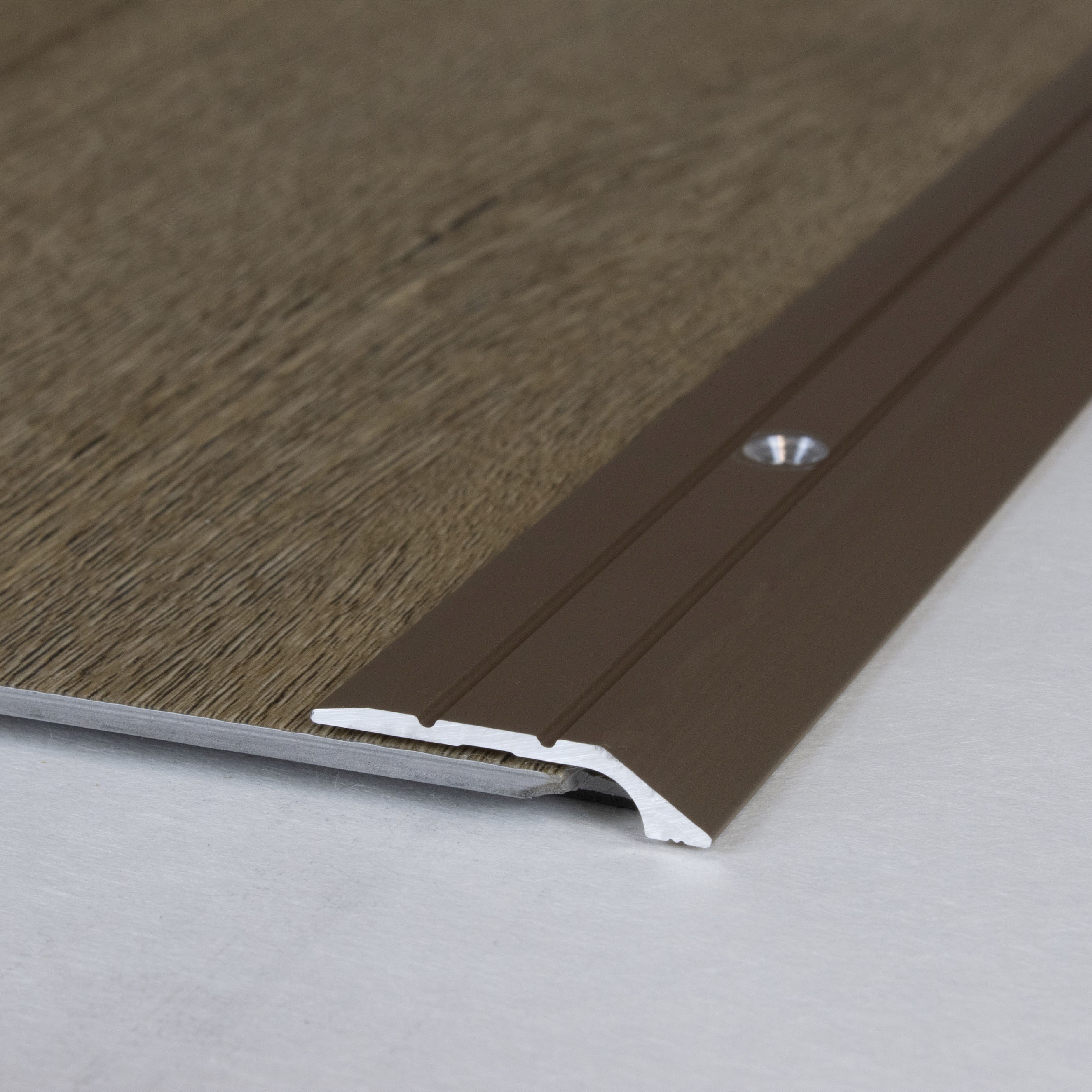 Profili di bordatura e finitura Auer Maryville B 30 mm altezza bordatura 4,5 mm alluminio anodizzato