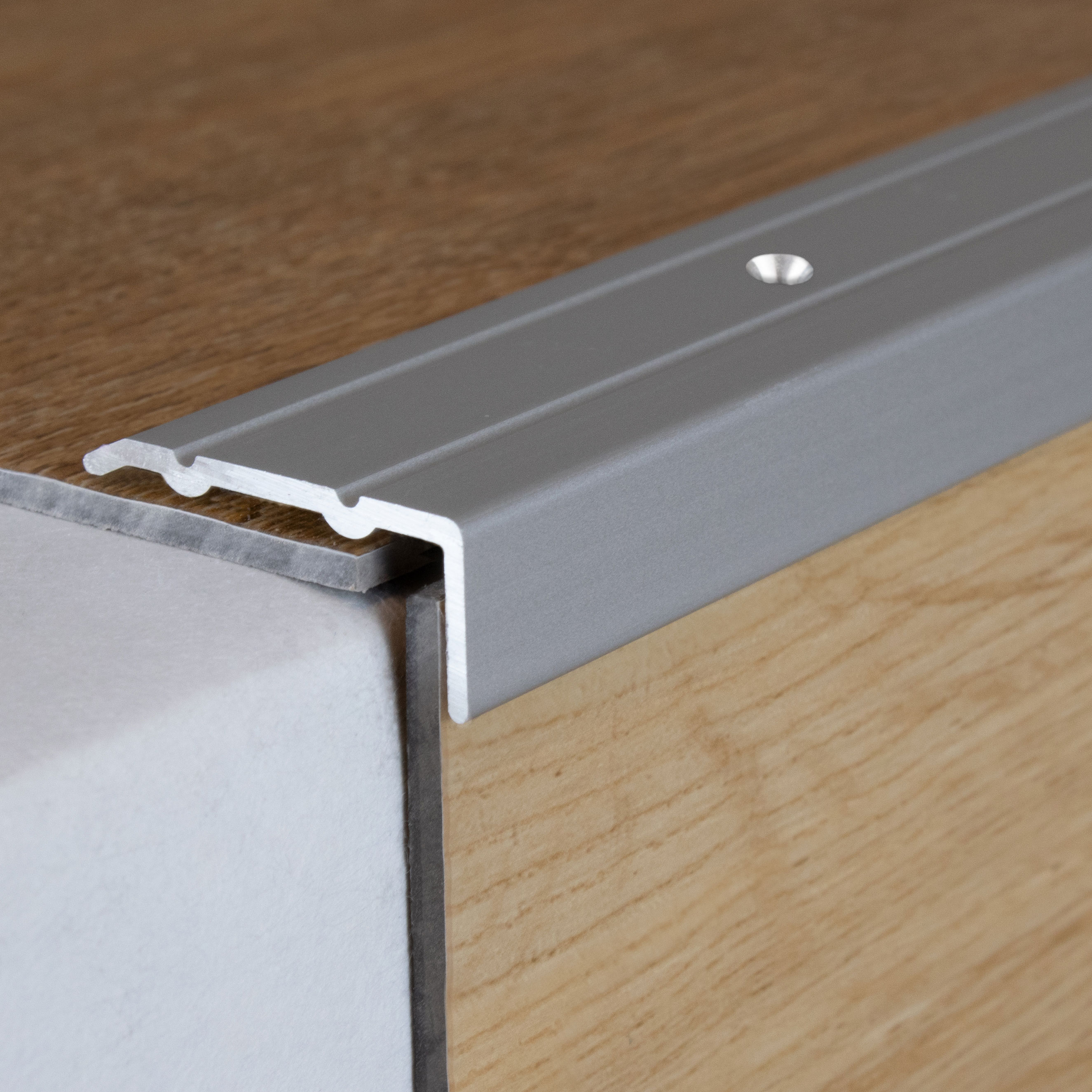 Profili per bordi e angoli delle scale PROVISTON Salerno Larghezza 24,5 mm Alluminio