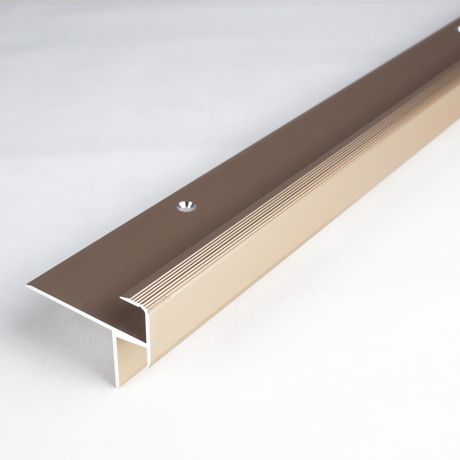 Profili per bordi e angoli delle scale PROVISTON Brompton H 31,8 mm W 44,8 mm Altezza bordo 10,3 mm