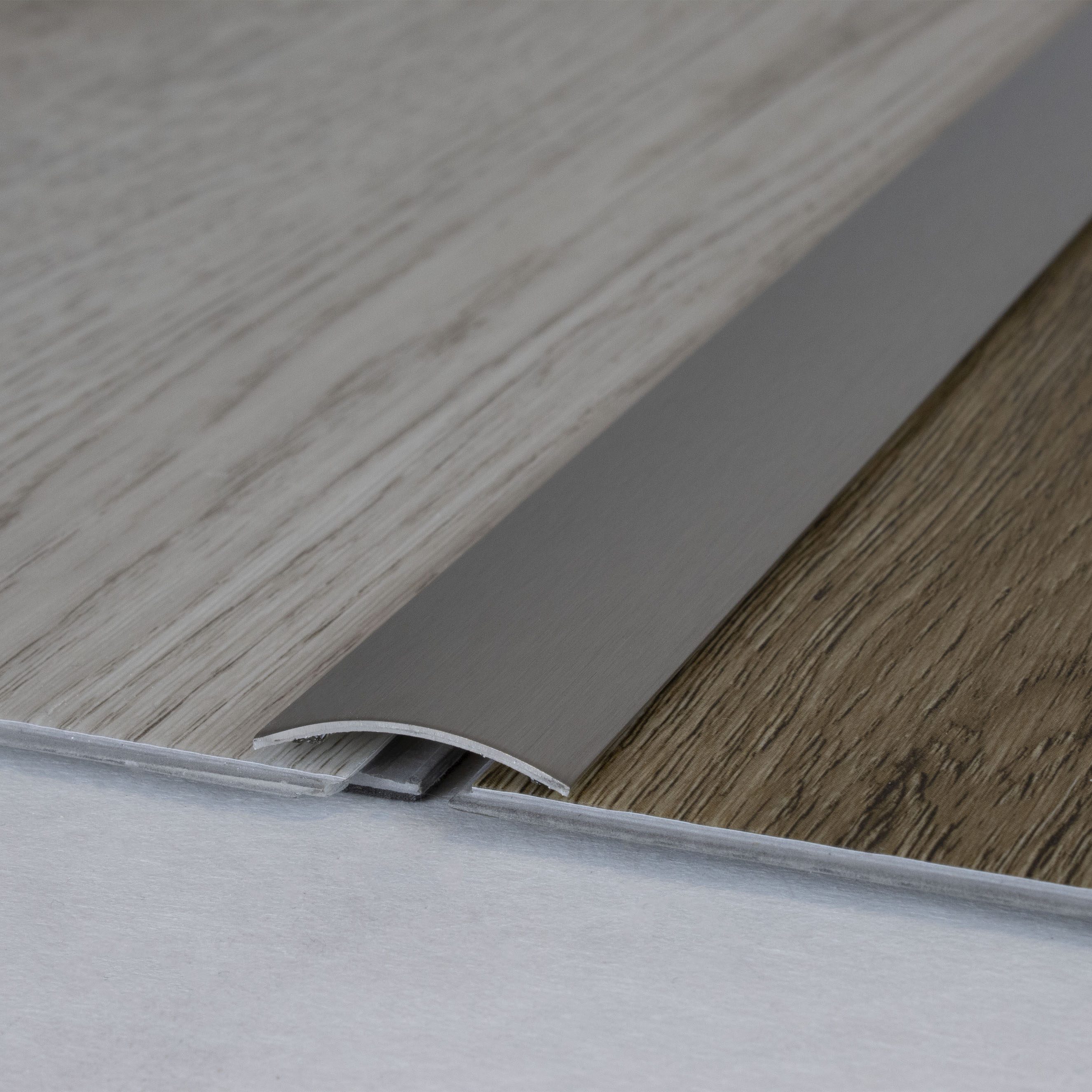 Profilo di transizione PROVISTON Rotterdam, larghezza 28 mm, striscia di transizione in acciaio inox