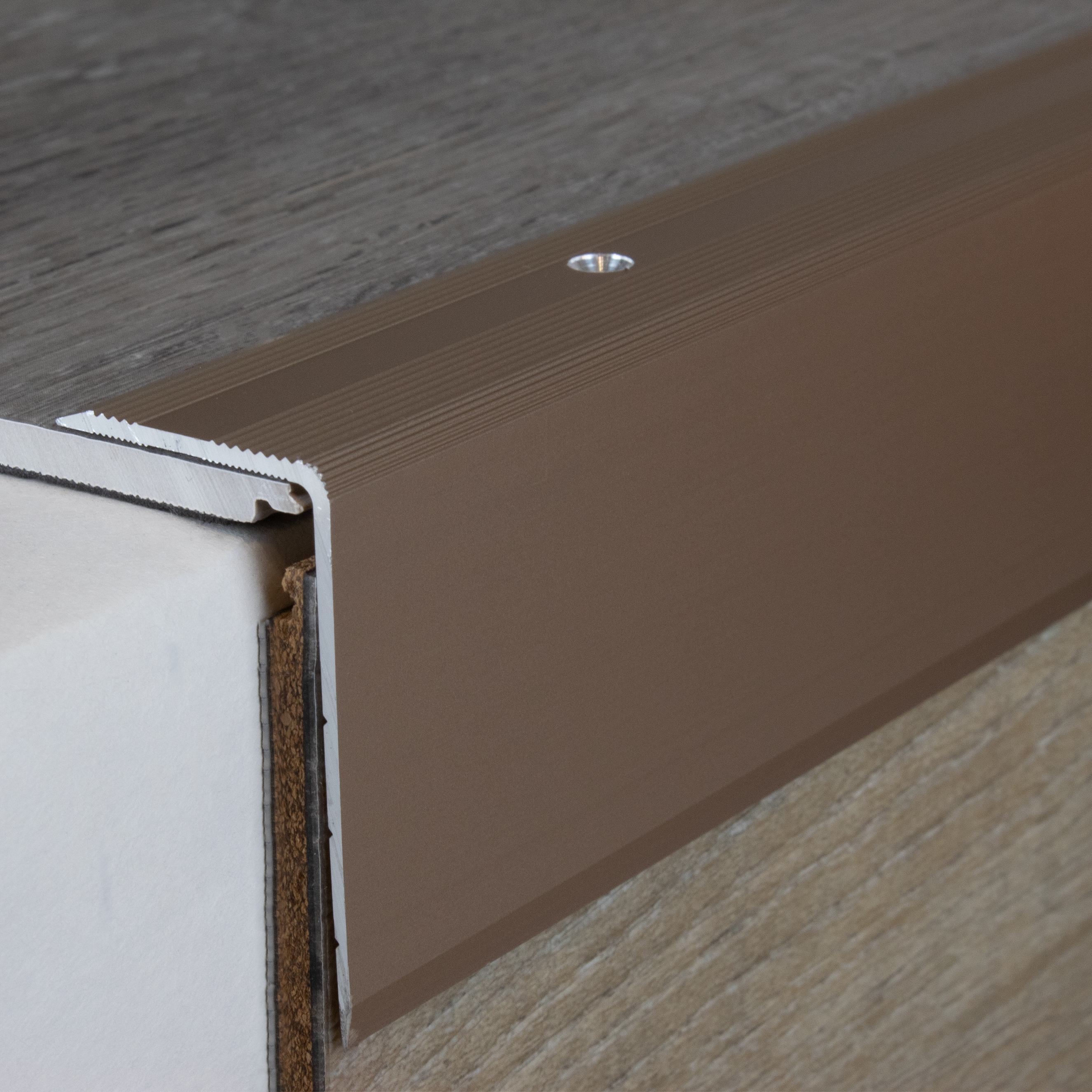 Profili per bordi e angoli delle scale, larghezza 30 mm, altezza 22-52 mm, spessore del materiale: 2 mm, PROVISTON