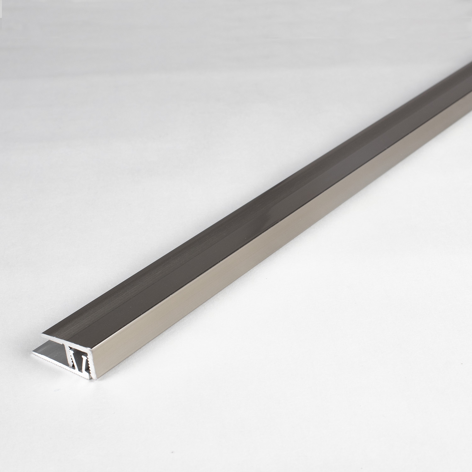 Profili di bordatura e finitura PROVISTON Markdale B 24 mm, altezza bordatura 7 - 10 mm, alluminio anodizzato