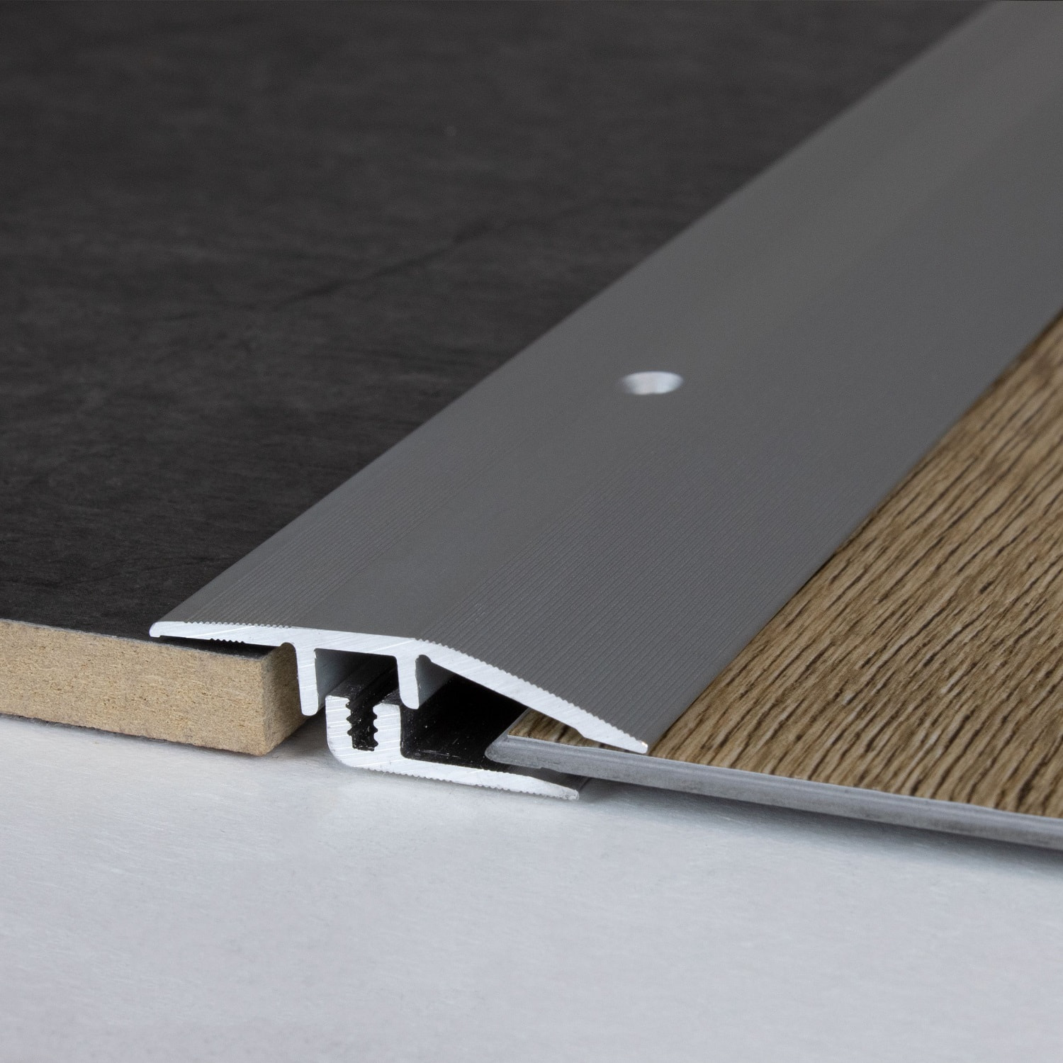 Profili di altezza e regolazione Auer Kingston B 40 mm, altezza bordo 5 - 9 mm, alluminio anodizzato