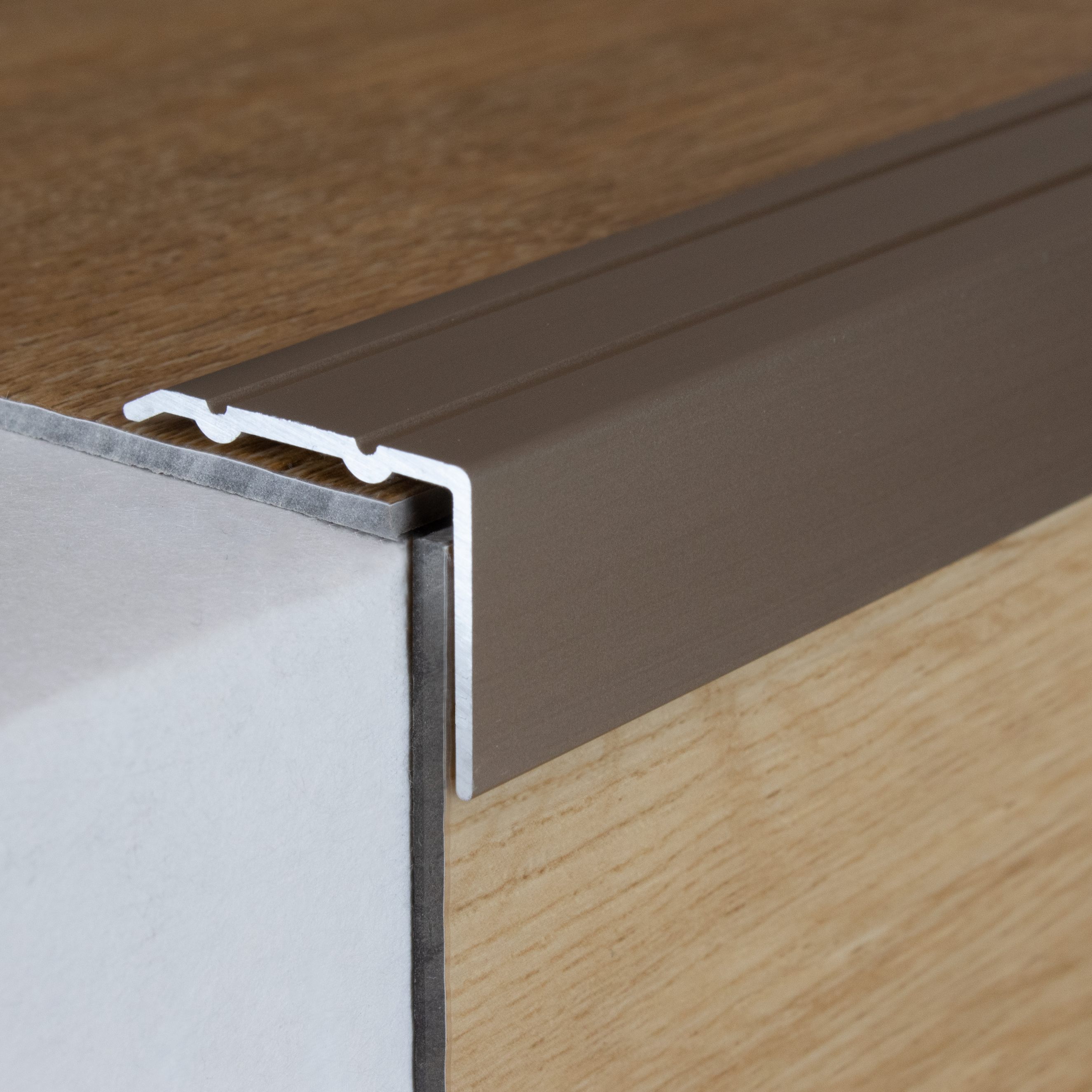 Profili per bordi e angoli delle scale PROVISTON Salerno Larghezza 24,5 mm Alluminio