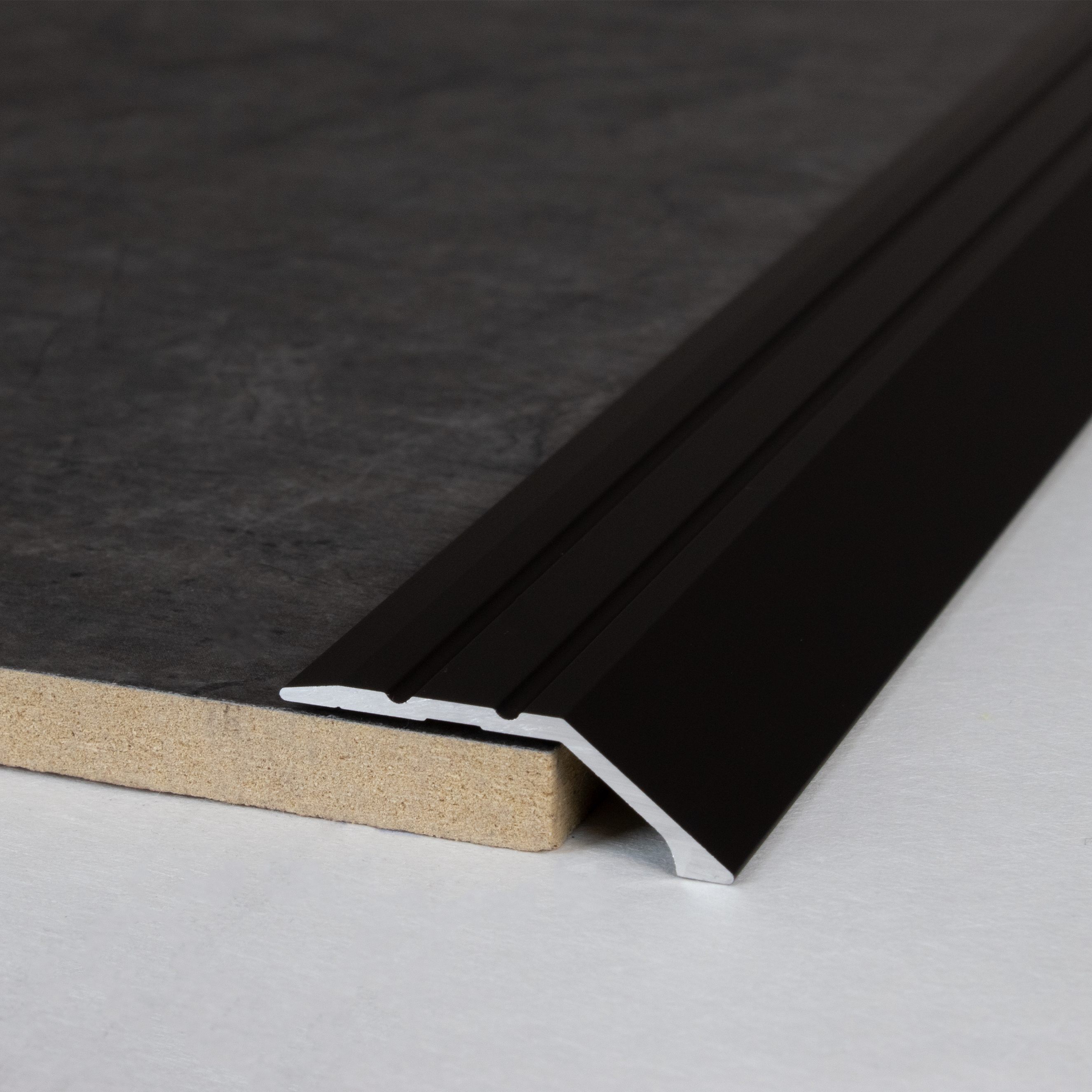 Profili per bordi e finiture PROVISTON Huntsville Altezza 10,3 - 17,3 mm Larghezza 47 mm Alluminio anodizzato