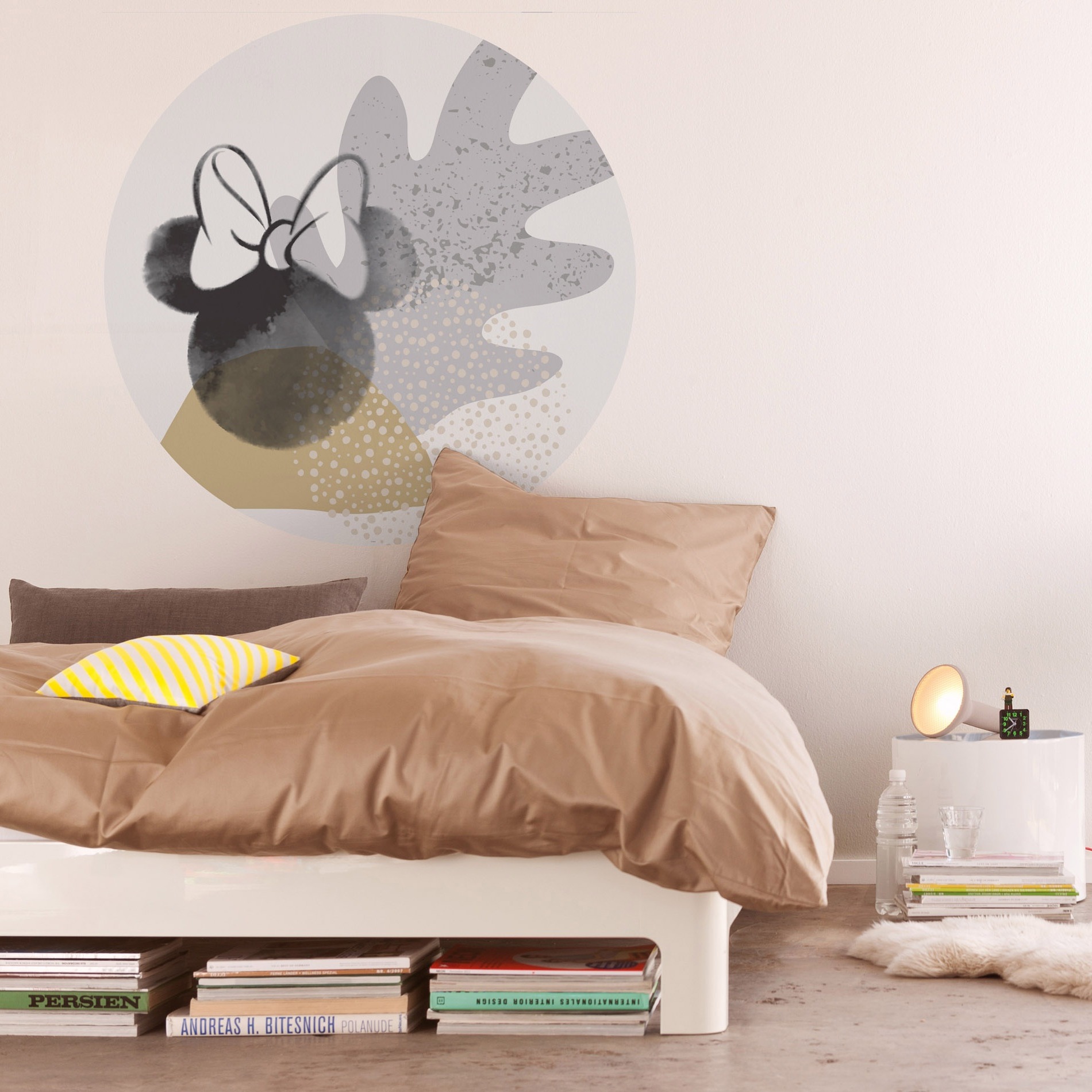 Komar Photo Wallpaper Disney Dot Minnie Loop Art 125 x 125 cm Tessuto non tessuto autoadesivo Topolino Cartone animato