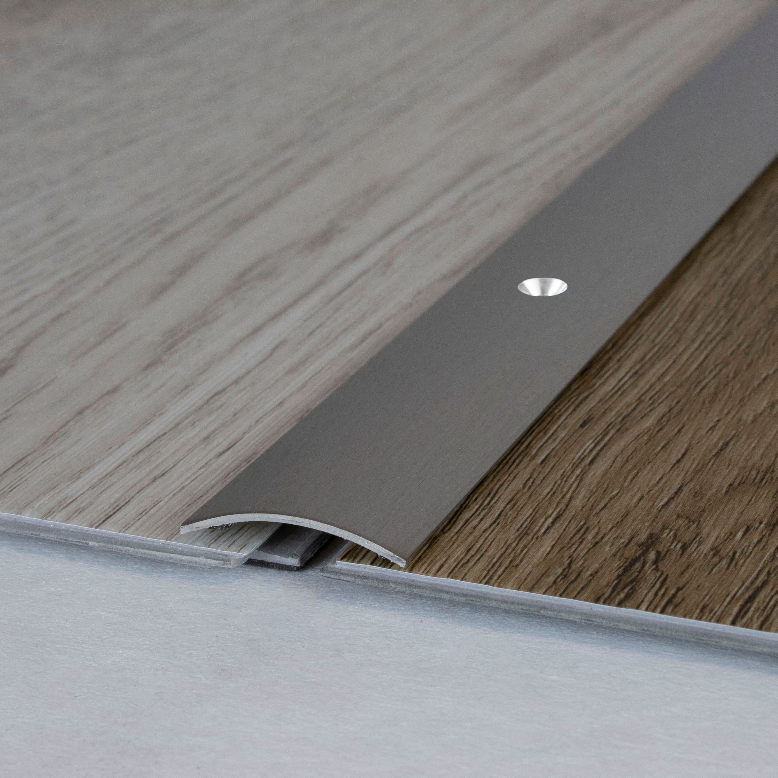 Profilo di transizione PROVISTON Rotterdam, larghezza 28 mm, striscia di transizione in acciaio inox