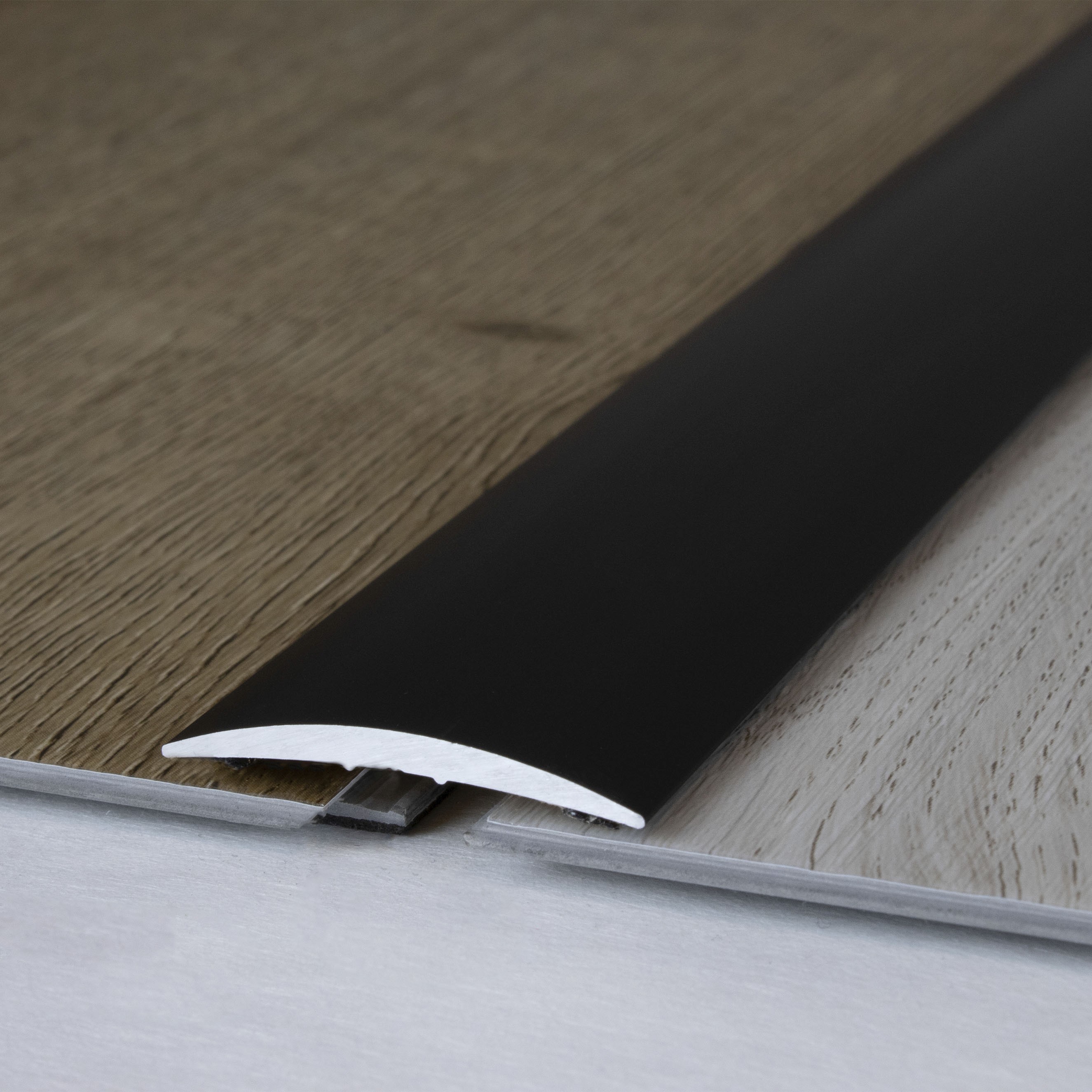 Profilo di transizione PROVISTON Bruges 4,5 x 37 mm striscia di transizione in alluminio anodizzato