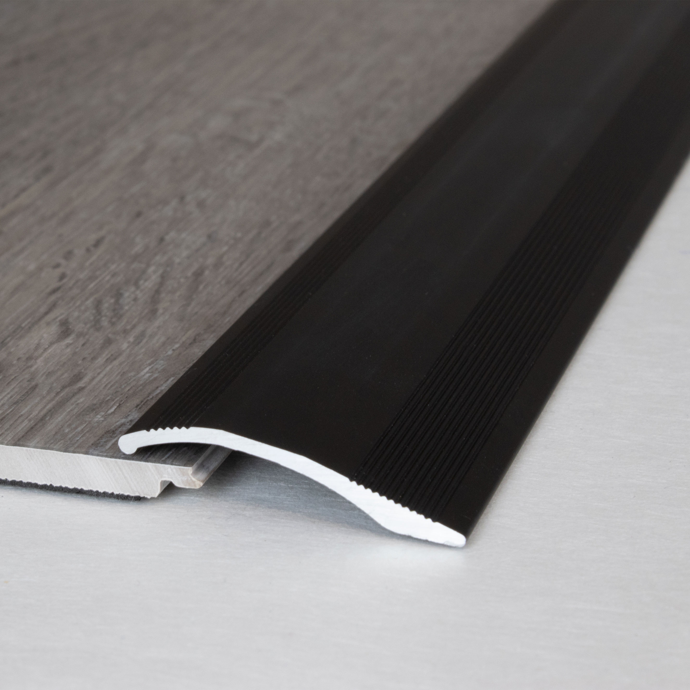 Profilo di livellamento PROVISTON, altezza 5 mm, larghezza 40 mm, profilo di regolazione dell'altezza in alluminio