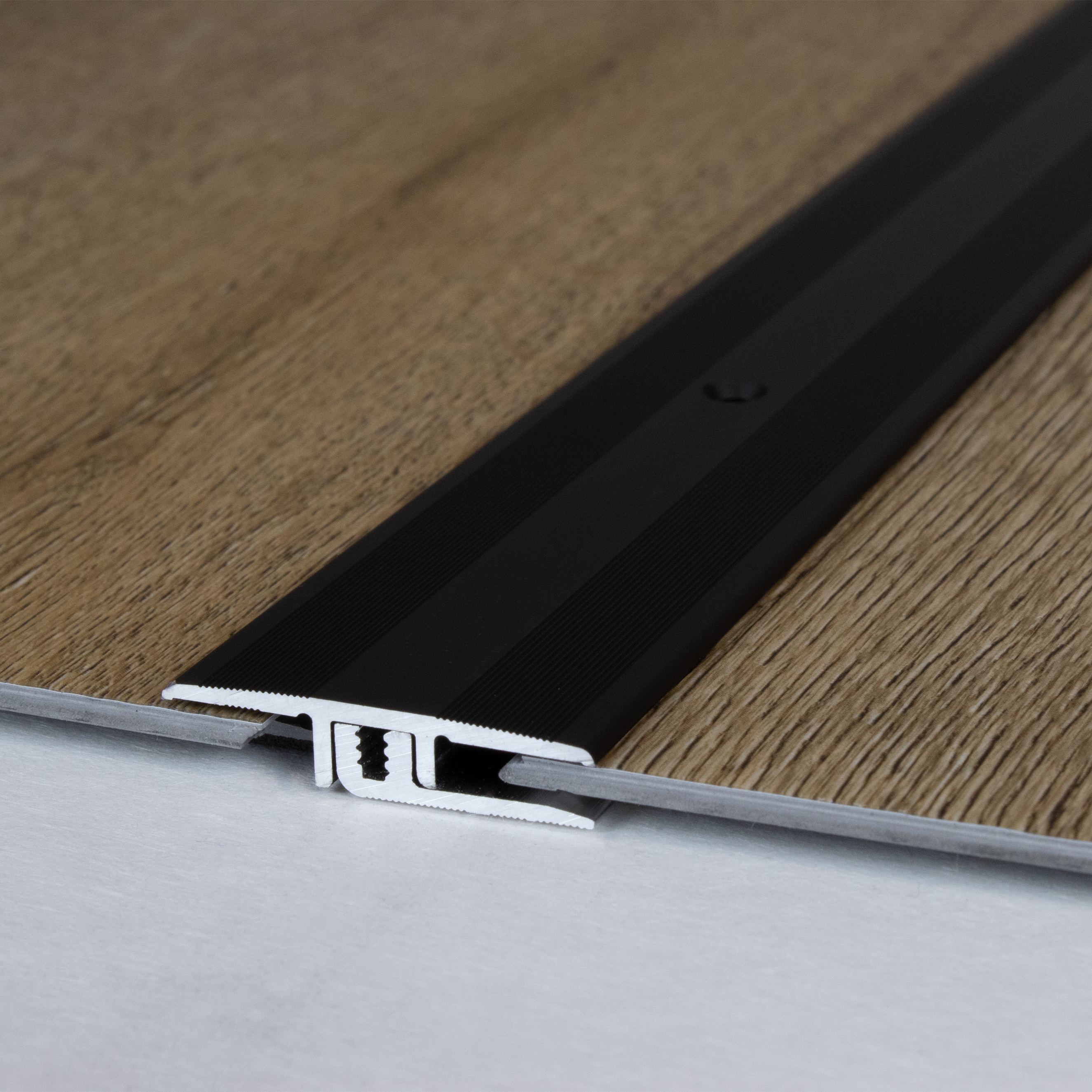 Profilo di transizione PROVISTON Richmond B, altezza bordo 33 mm, striscia di transizione 5-9 mm, alluminio anodizzato