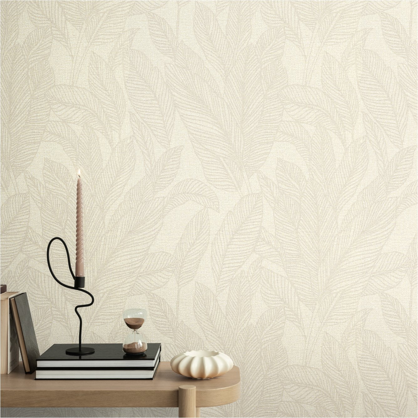 Carta da parati non tessuta 790641 Cream Palm Leaves Jungle CosmoLiving di Cosmopolitan A.S. Creation