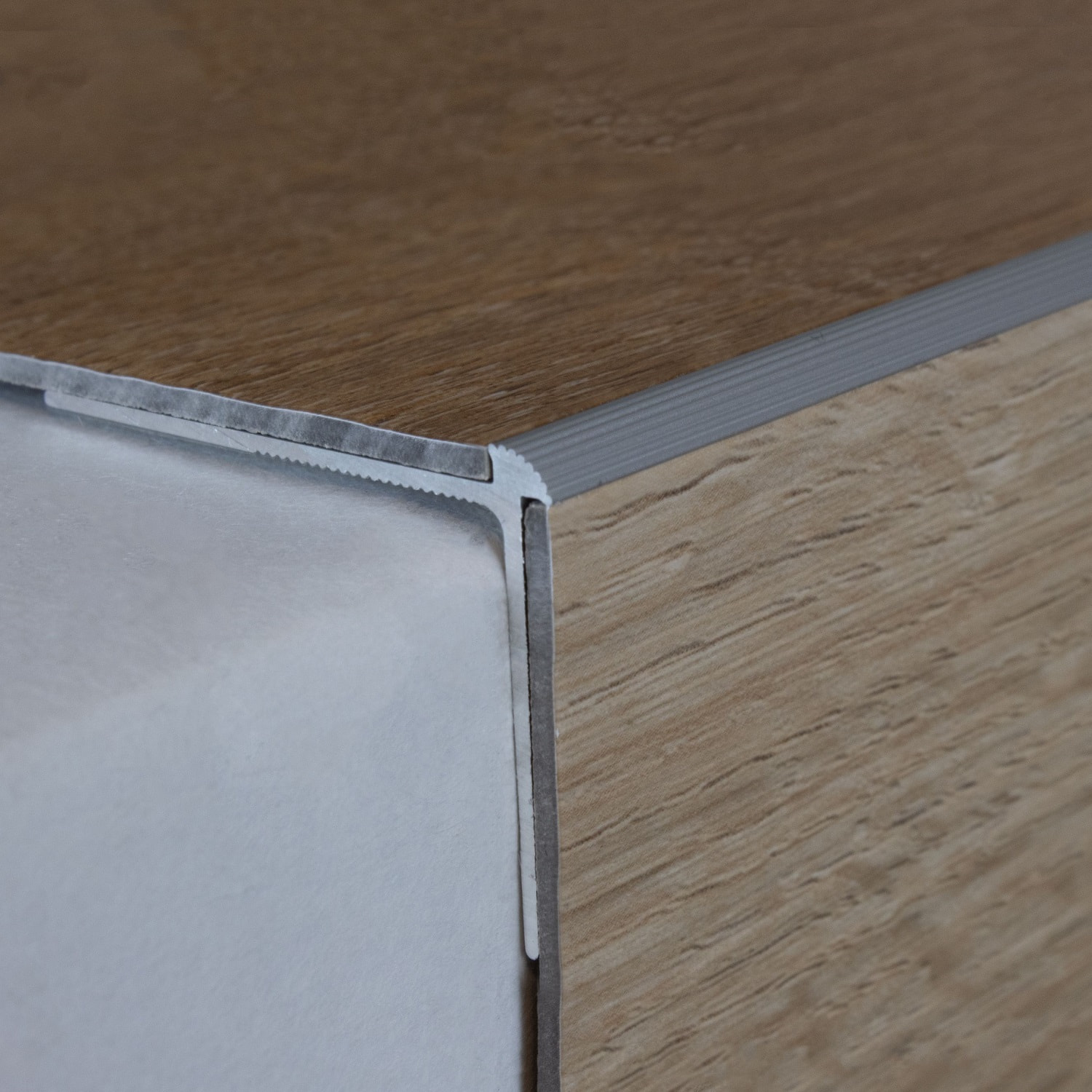 Profili per bordi e angoli delle scale PROVISTON Altezza 30 mm Larghezza 40 mm Altezza bordo 2 mm