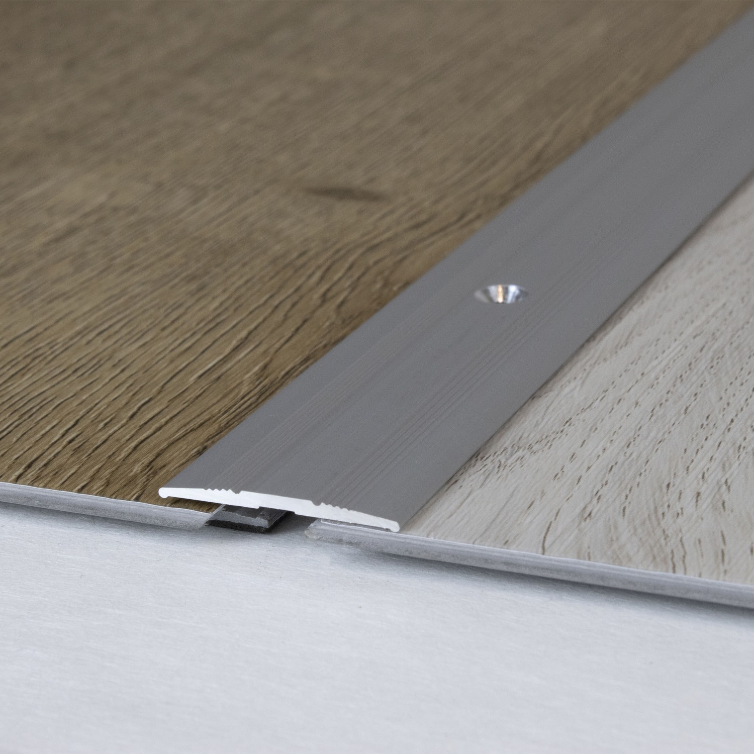 Profilo di transizione PROVISTON Tilburg H 1,7 mm L 27 mm Striscia di transizione Alluminio anodizzato