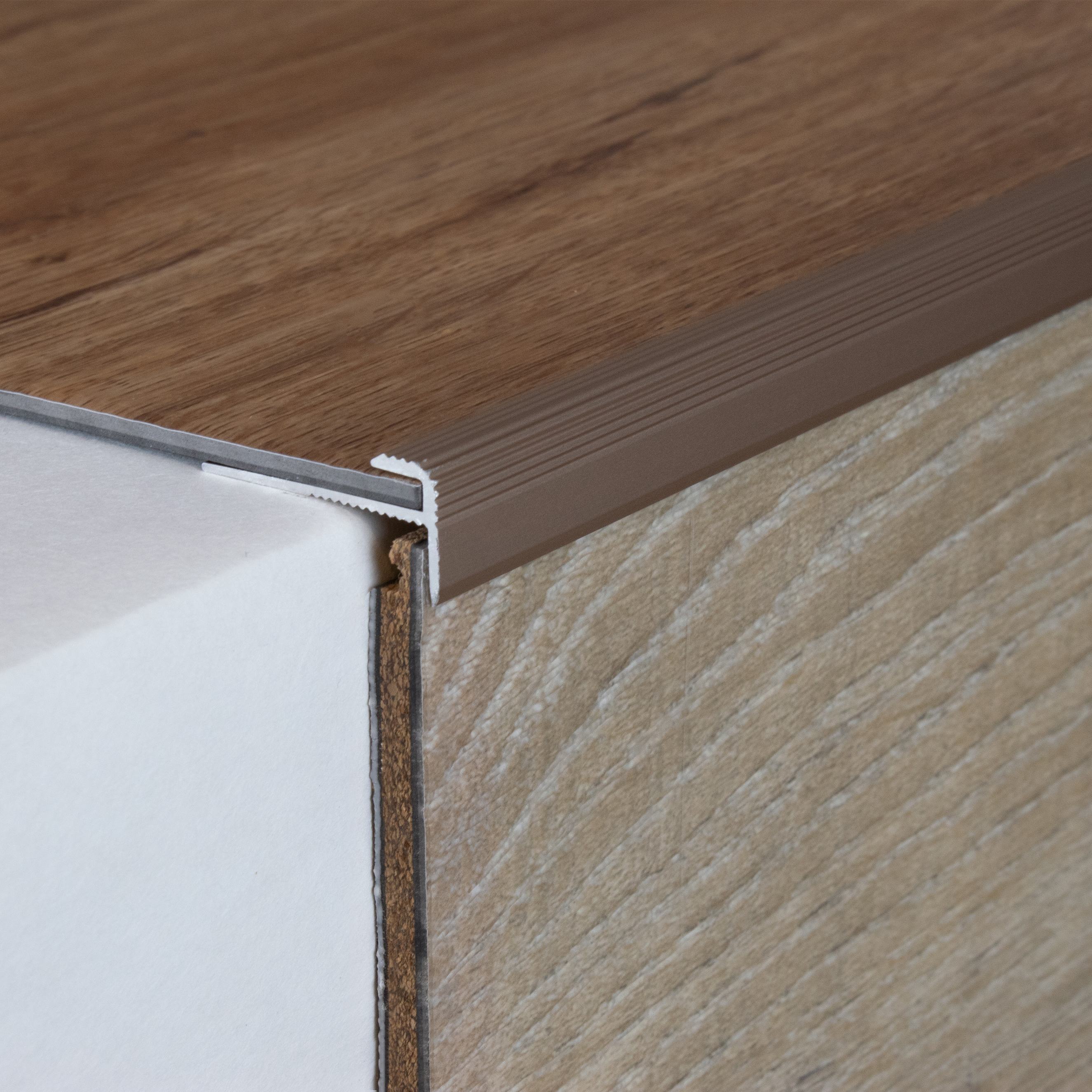 Profilo terminale, altezza 10 mm, larghezza 25 mm, altezza bordatura 3 mm, profilo di bordatura in alluminio PROVISTON