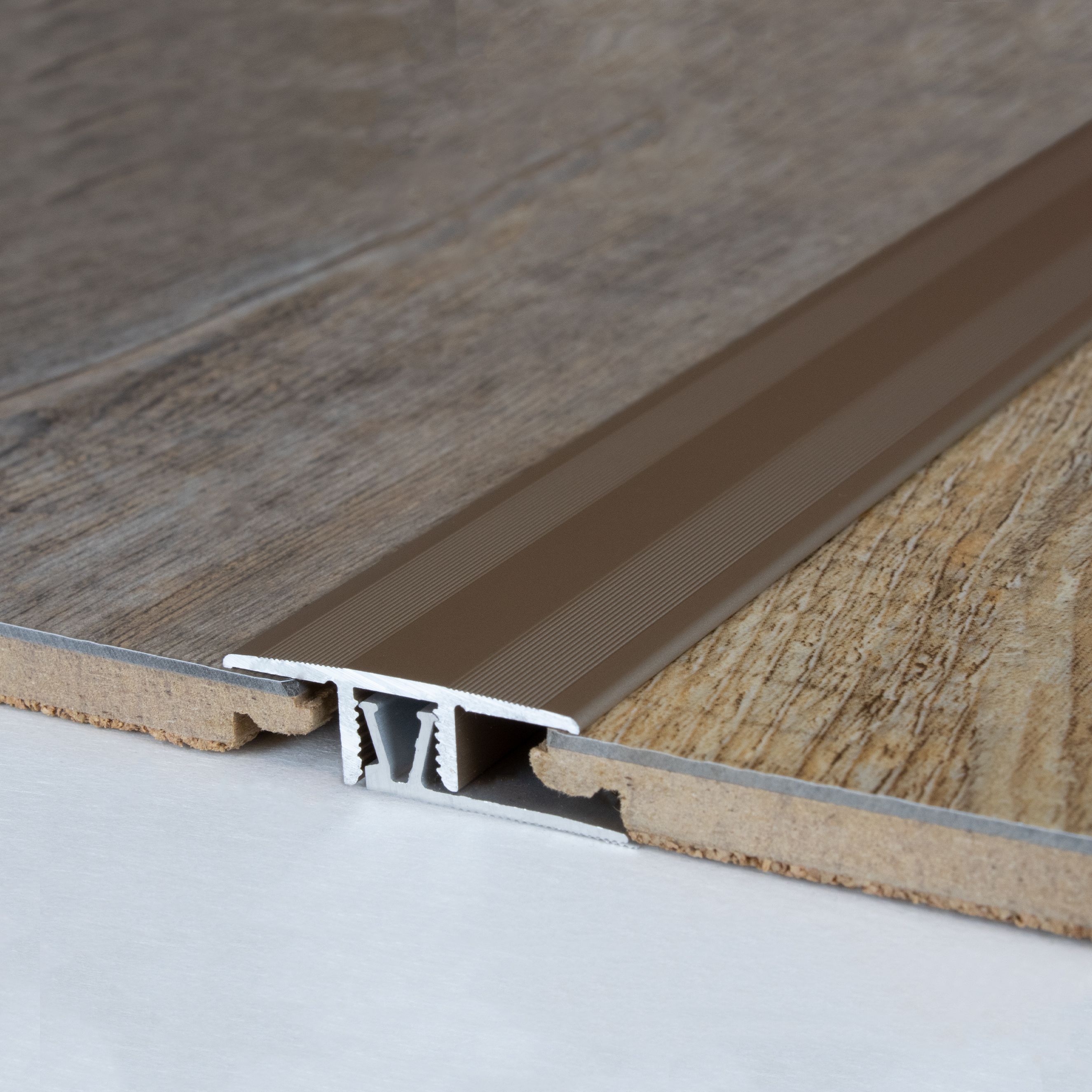 Profilo di transizione PROVISTON Welland, altezza bordo 7 - 10 mm, striscia di transizione, alluminio anodizzato