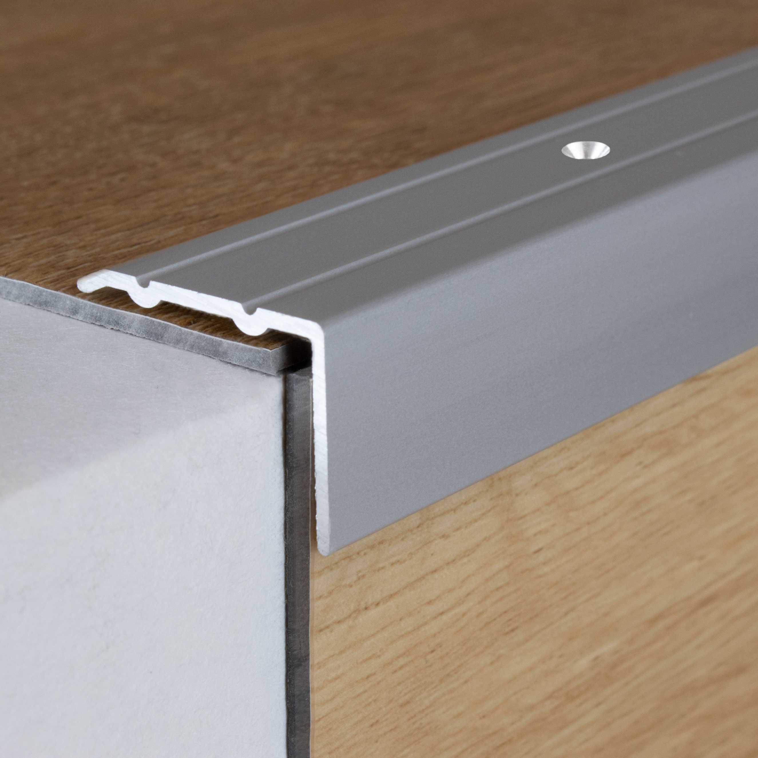 Profili per bordi e angoli delle scale PROVISTON Salerno Larghezza 24,5 mm Alluminio