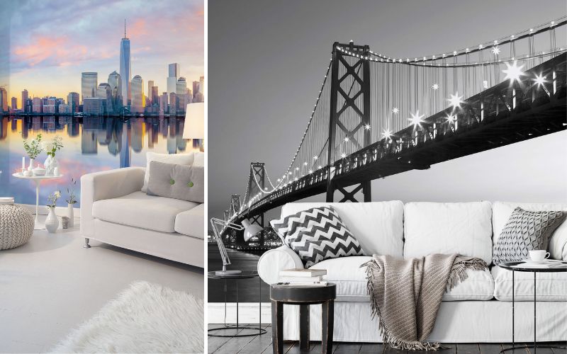 Fototapeten mit Städte und Länder Motiven: links moderne Skyline mit Hochhäusern und Sonnenuntergang über dem Wasser, rechts imposante Schwarz-Weiß-Fototapete einer beleuchteten Brücke im Wohnzimmer.