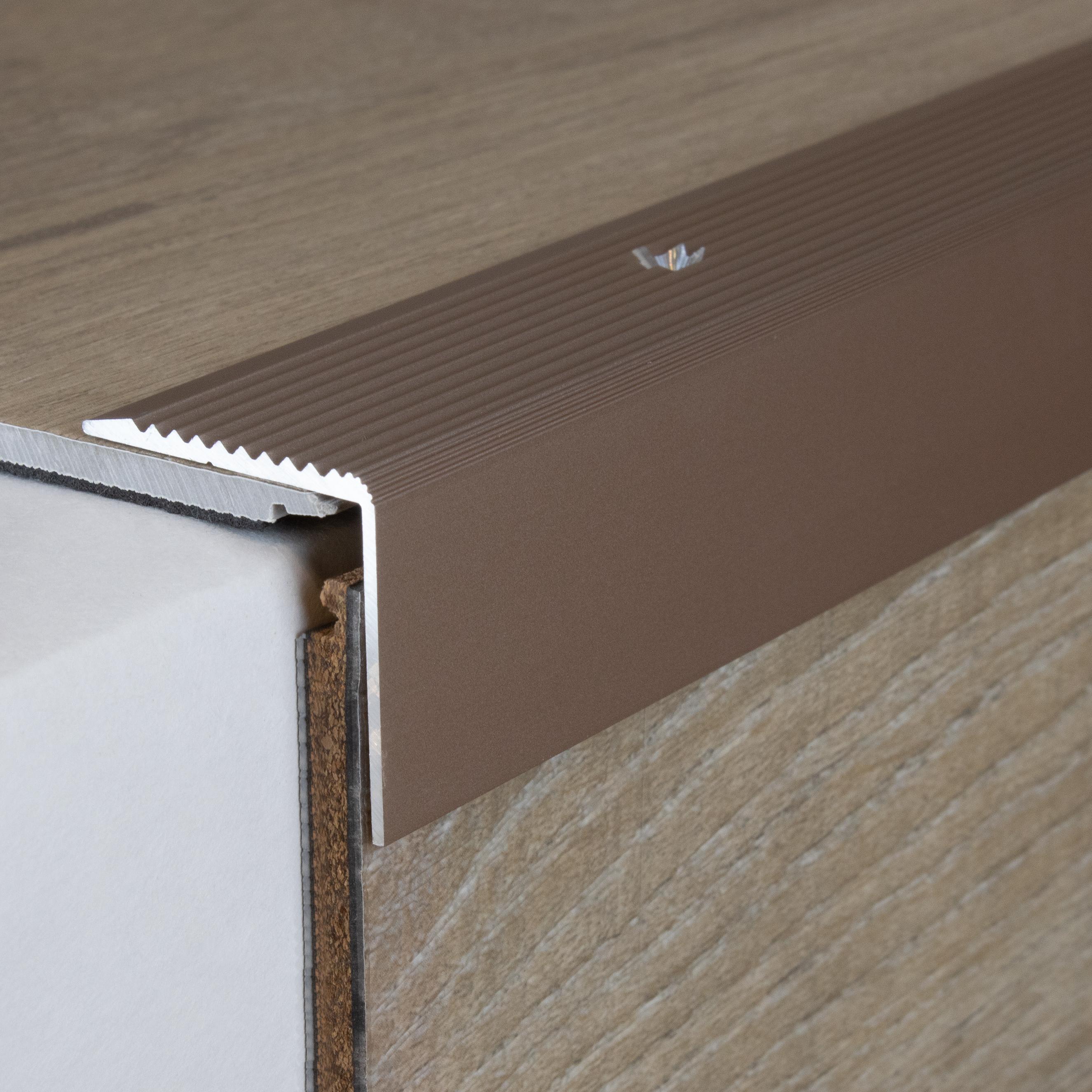 Profili per bordi e angoli delle scale, larghezza 30 mm, altezza 22-52 mm, spessore del materiale: 2 mm, PROVISTON