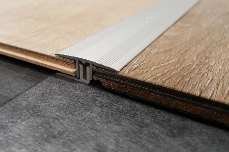 vinylleisten_laminatleisten_parkettleisten_metallprofile_